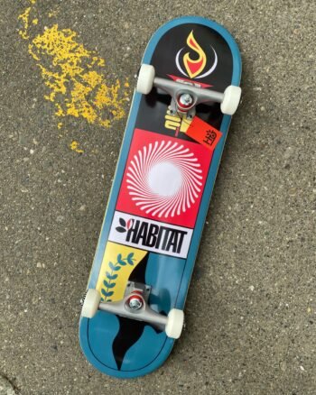 Skate Completa Habitat 4 - 8.25